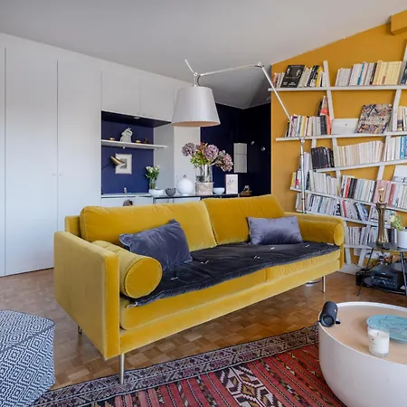 Appartement Eiffel Tower Design